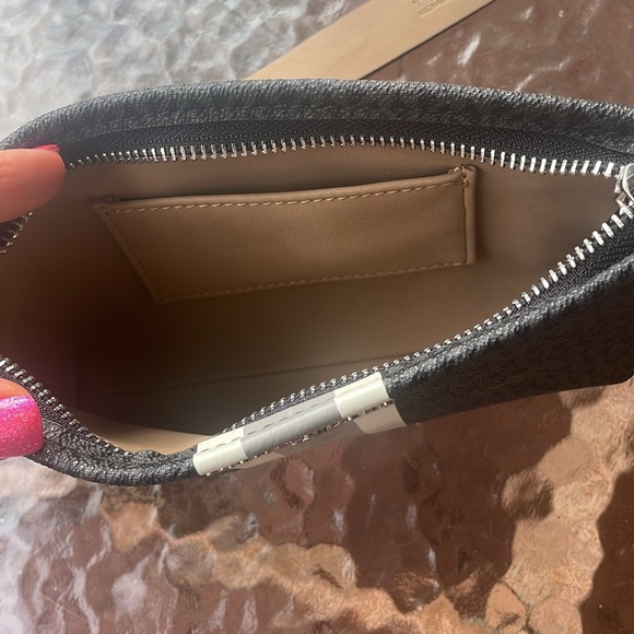 Michael Kors Belt bag - Picture 4 of 6